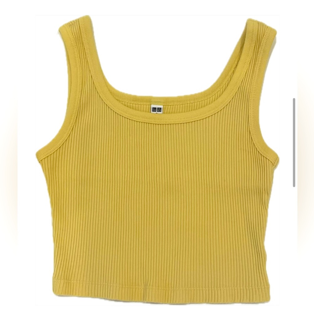 Uniqlo Women’s Yellow Ribbed Cropped Tank Top size S